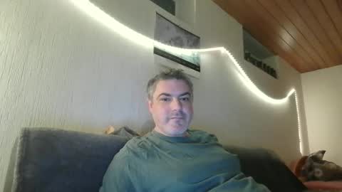 Snapshot of teeforyou chatting on January 5, 8:52 pm Peter online show from January 5, 8:52 pm
