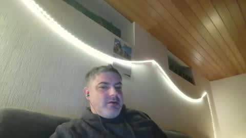 Snapshot of teeforyou chatting on March 12, 5:13 am Peter online show from March 12, 5:13 am