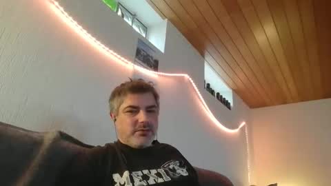 Snapshot of teeforyou chatting on February 11, 10:26 am Peter online show from February 11, 10:26 am