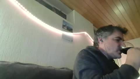 Snapshot of teeforyou chatting on February 25, 5:08 am Peter online show from February 25, 5:08 am