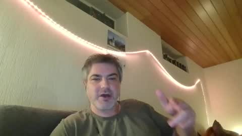 Snapshot of teeforyou chatting on February 22, 5:12 am Peter online show from February 22, 5:12 am