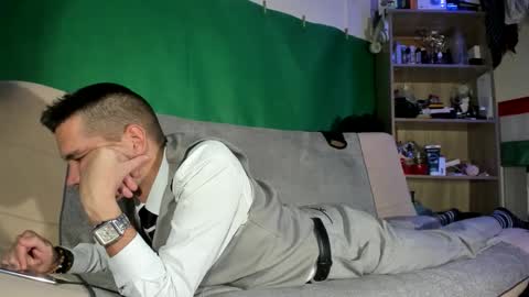 Virg Lszl online show from November 29, 6:10 pm