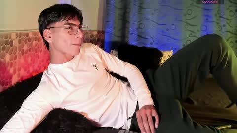 Snapshot of teo_369 chatting on December 7, 6:15 pm Teo online show from December 7, 6:15 pm