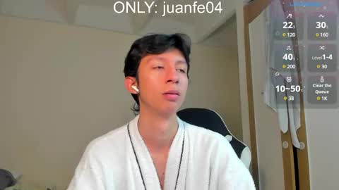 Snapshot of teroship_boy chatting on December 11, 1:39 am Juanfe online show from December 11, 1:39 am