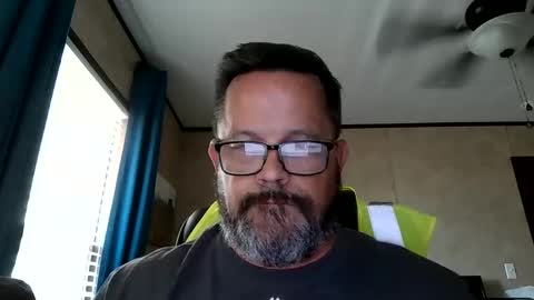 Snapshot of tgchkn86 chatting on September 12, 8:31 pm tgchkn86 online show from September 12, 8:31 pm