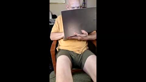 tgrizzthestarseed online show from March 8, 9:57 am