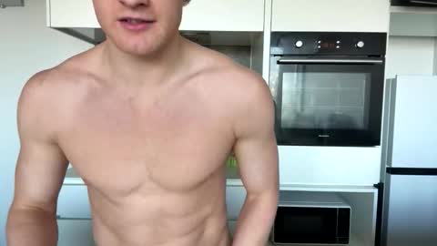 liammlust online show from June 5, 4:50 am