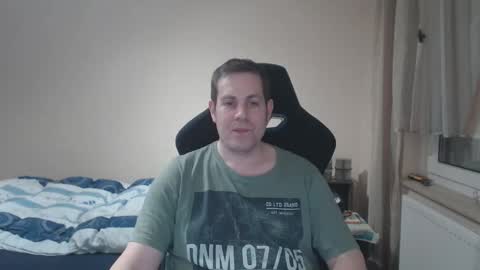 thatguyyeahhim online show from November 15, 12:56 am