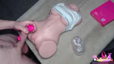 ThatsWhatSheSaid online show from November 1, 4:27 am