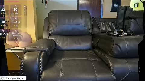 the_alpha_dog_xxx online show from April 7, 10:10 pm