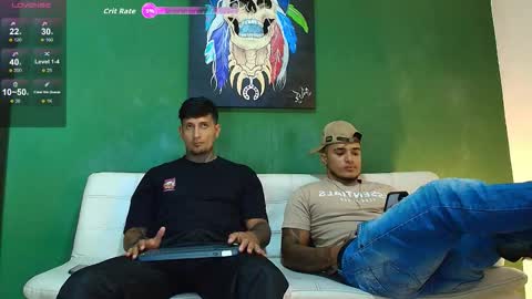 SCOTT  THEO  KAMERON  GENDERSON online show from January 9, 12:27 am