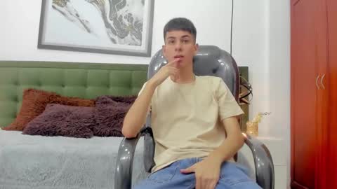   T H E    M A R K   K I N G online show from February 5, 5:20 pm