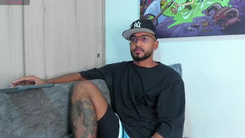 theblack_frank online show from April 16, 10:48 am