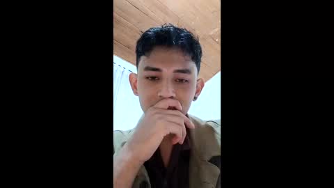 thebluesky_18 online show from December 17, 12:18 am