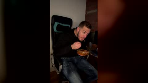 THE CHEEKY ALPHA  online show from March 28, 5:07 am