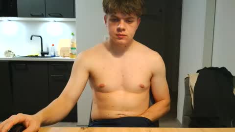 thecuteguy144949 online show from November 27, 7:50 pm