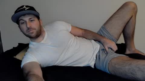 Snapshot of theetwohander chatting on February 5, 10:33 pm Theetwohander online show from February 5, 10:33 pm