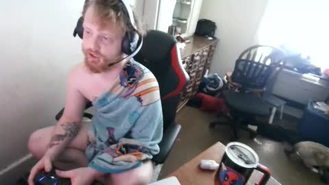 fuzzyfox online show from February 10, 7:07 pm