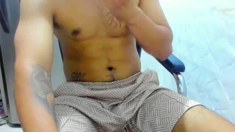 thehousedog online show from December 19, 10:53 pm