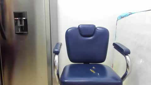 thehousedog online show from December 28, 5:57 pm