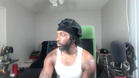 IXMCOUPLE444 online show from June 6, 12:38 am