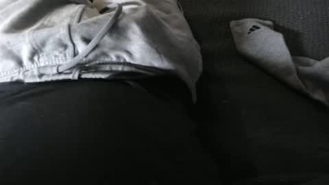 Liam online show from December 8, 6:06 pm