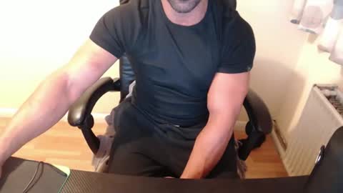 Snapshot of themusclefactory chatting on October 8, 5:50 pm TheMuscleFactory online show from October 8, 5:50 pm
