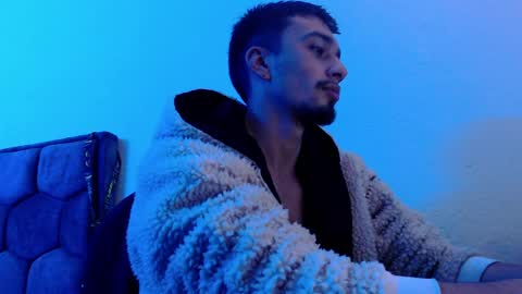 Theo online show from March 31, 6:59 am