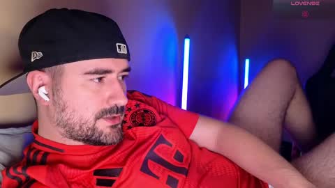 Theo Ravi online show from April 2, 3:26 am