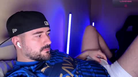 Theo Ravi online show from April 23, 3:44 am