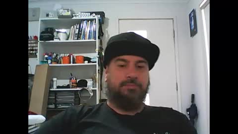 Snapshot of theozbeardguy chatting on March 5, 2:14 am aussiebeard online show from March 5, 2:14 am