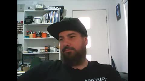 Snapshot of theozbeardguy chatting on February 10, 12:30 am aussiebeard online show from February 10, 12:30 am