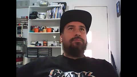Snapshot of theozbeardguy chatting on January 21, 1:08 am aussiebeard online show from January 21, 1:08 am