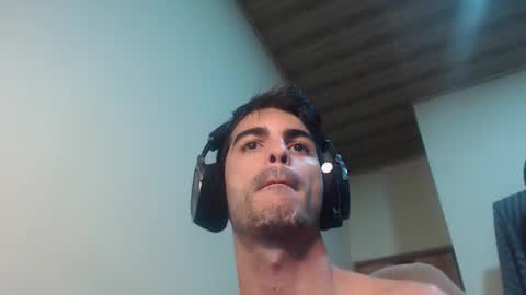 Santiago Enrique online show from February 9, 4:46 am