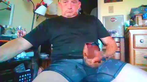 Snapshot of therealdusty1 chatting on September 15, 9:38 pm therealdusty1 online show from September 15, 9:38 pm