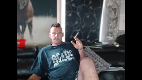 Snapshot of therealkurva4u chatting on March 12, 11:22 pm therealkurva4u online show from March 12, 11:22 pm