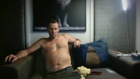 Snapshot of therealkurva4u chatting on February 3, 6:39 pm therealkurva4u online show from February 3, 6:39 pm