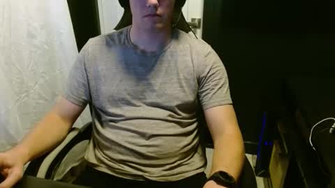 Snapshot of thestrokingvibingnerd chatting on October 26, 12:34 am Chris online show from October 26, 12:34 am