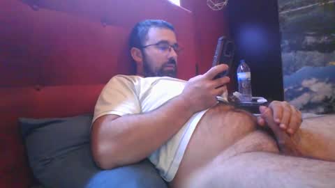 Carlos1990 online show from January 1, 3:02 am