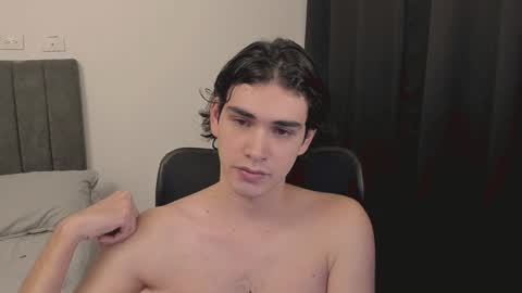 thiaan__ online show from December 31, 10:15 am