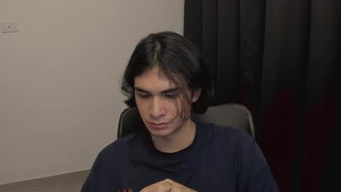 thiaan__ online show from February 18, 12:59 am