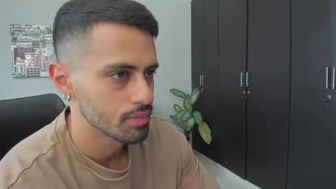 Snapshot of thiago_driussi chatting on October 7, 5:06 pm thiago_driussi online show from October 7, 5:06 pm