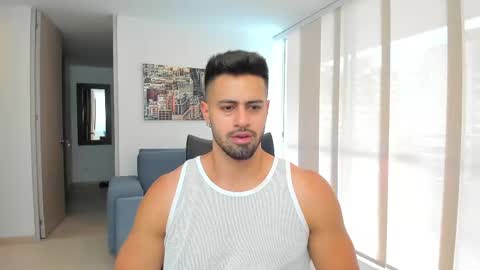 Snapshot of thiago_driussi chatting on March 1, 6:32 pm thiago_driussi online show from March 1, 6:32 pm