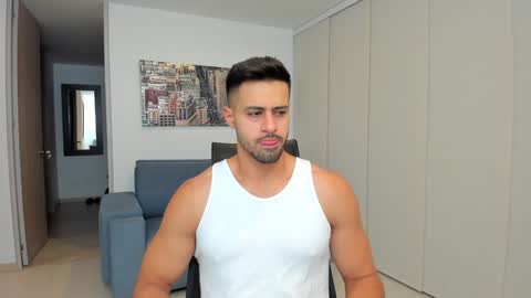 Snapshot of thiago_driussi chatting on January 28, 2:21 am thiago_driussi online show from January 28, 2:21 am