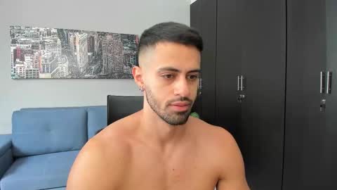 Snapshot of thiago_driussi chatting on October 11, 2:21 pm thiago_driussi online show from October 11, 2:21 pm