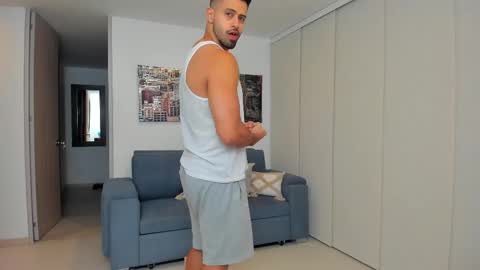Snapshot of thiago_driussi chatting on March 2, 4:39 am thiago_driussi online show from March 2, 4:39 am