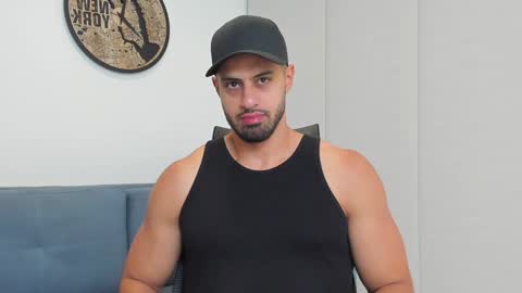 Snapshot of thiago_driussi chatting on January 11, 12:55 am thiago_driussi online show from January 11, 12:55 am