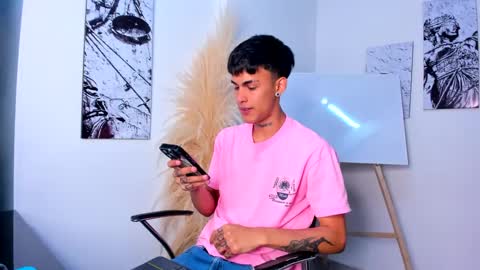 Snapshot of thiago_hard chatting on September 17, 2:01 am Thiago online show from September 17, 2:01 am