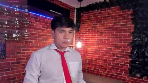 thiago online show from April 16, 1:33 pm