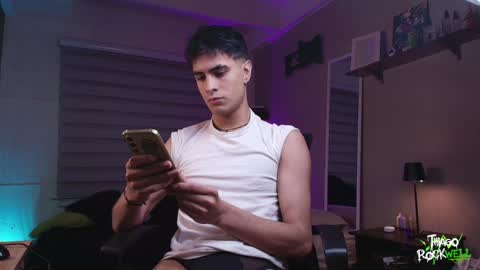 Thiago online show from February 4, 11:59 pm